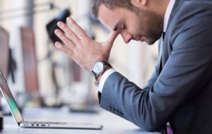 4 Phases of Employee Distress & How to Handle Them