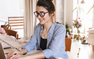 Hybrid Work vs. Remote Work vs. Onsite Work – Pros and Cons